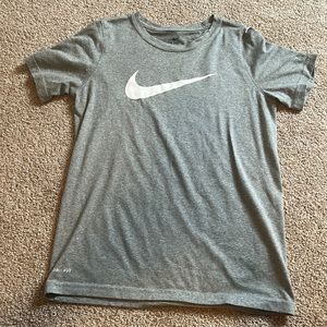 Kids Nike t-shirt